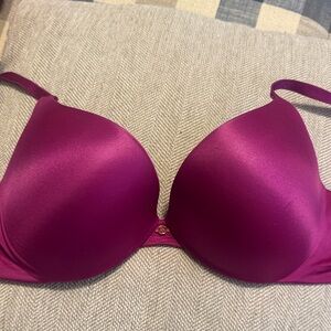 Victoria's Secret So Obsessed Fuchsia Bra